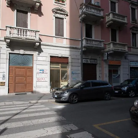 Apartamento Youhosty - Farneti 1 Milão